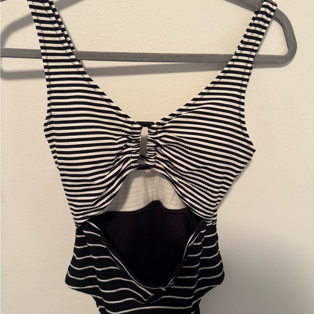 Old Navy Black and White Striped One Piece Swimsuit